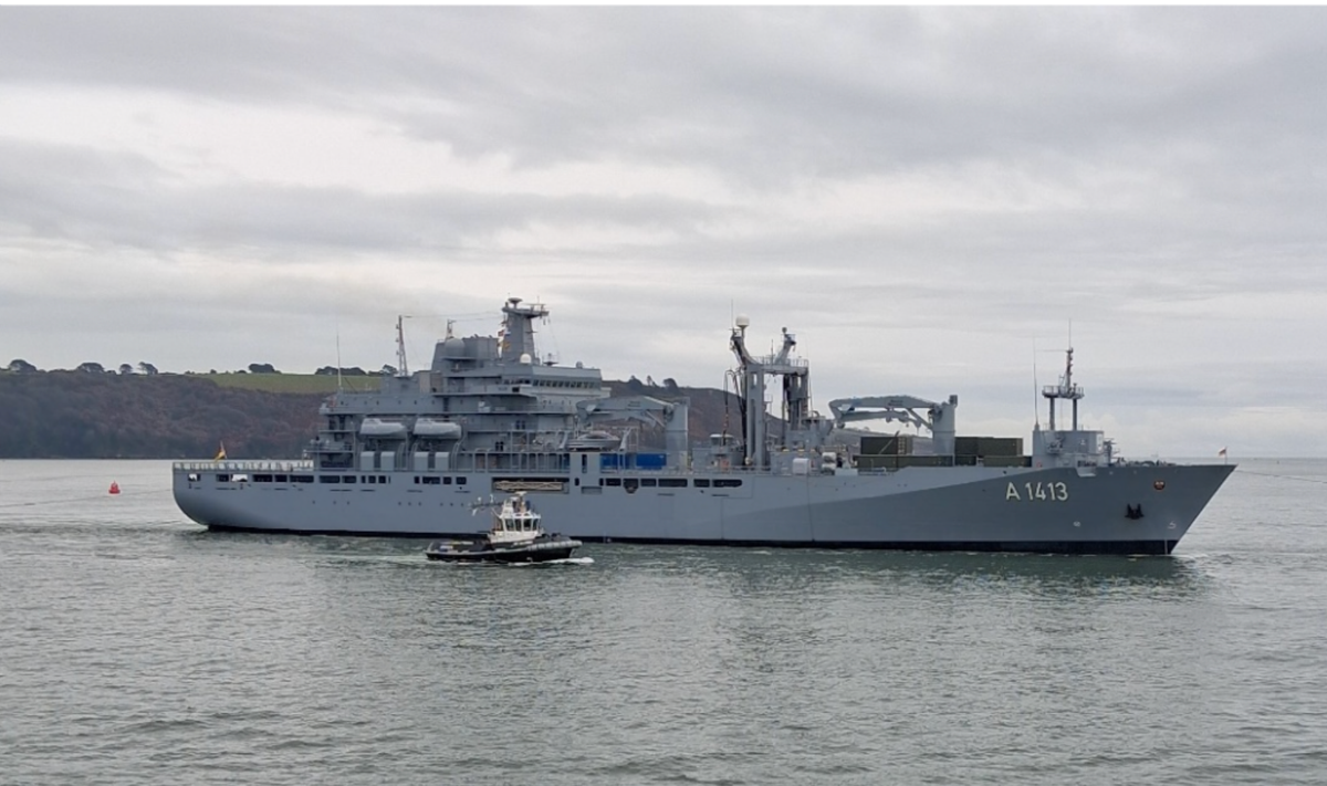 A one-stop replenishment ship