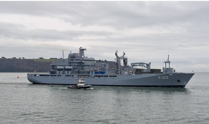 A one-stop replenishment ship